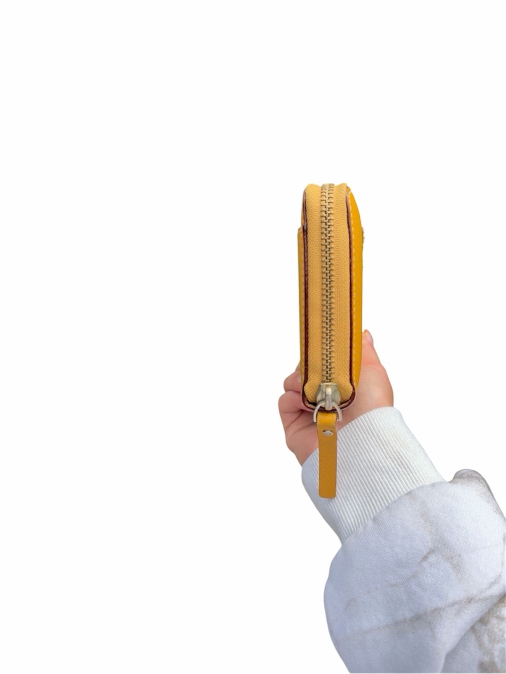Mustard yellow Kate Spade wallet - Picture 2 of 8